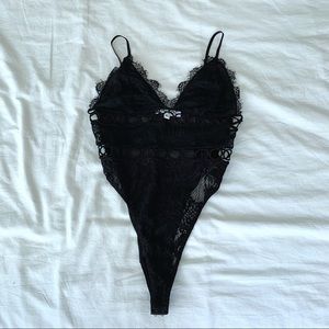 DOLLSKILL LACE BODYSUIT